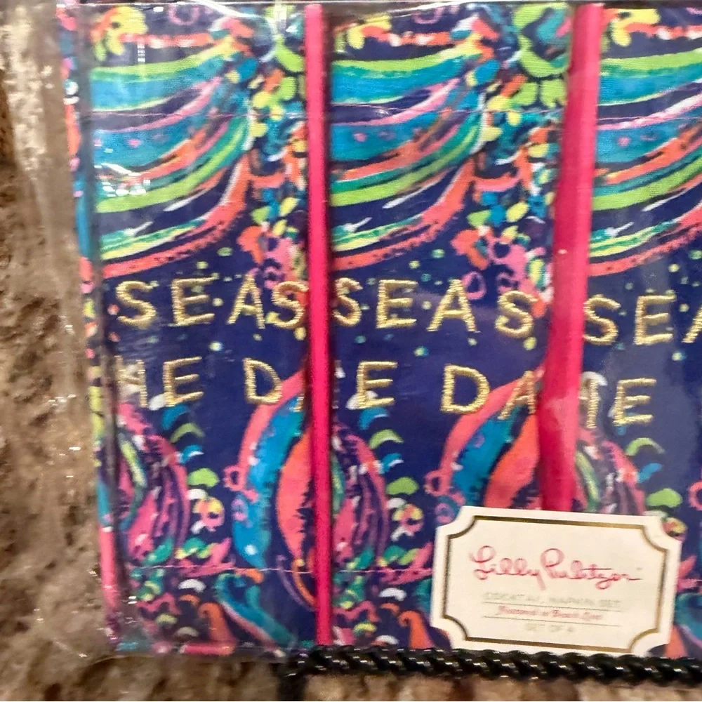 New Lilly Pulitzer Set of 4 Cocktail Cotton Fabric Printed Napkins Seas the Day
